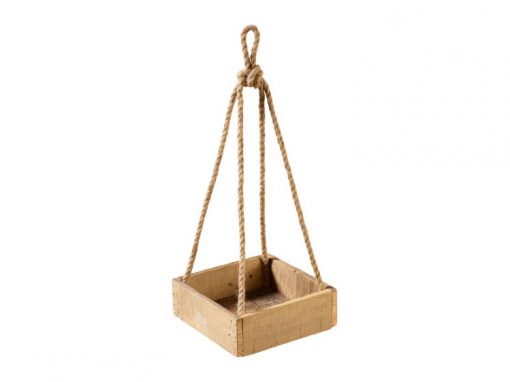 Holzkiste am Juteseil